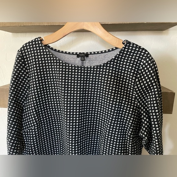 Talbots|Check Jacquard Knit Top in Black & White, Tie Details—Size 2X Petite - Picture 4 of 13
